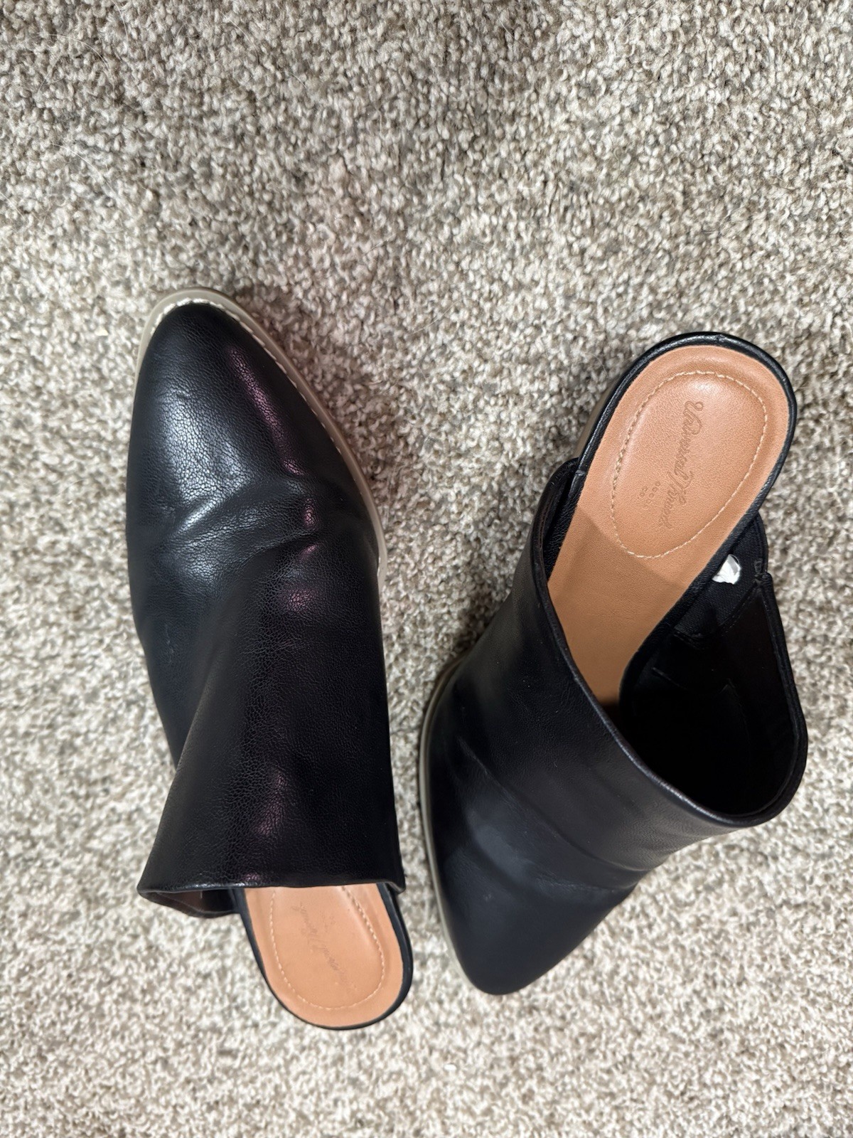 Universal Thread Black Pointed Toe Block Heel Mul… - image 6