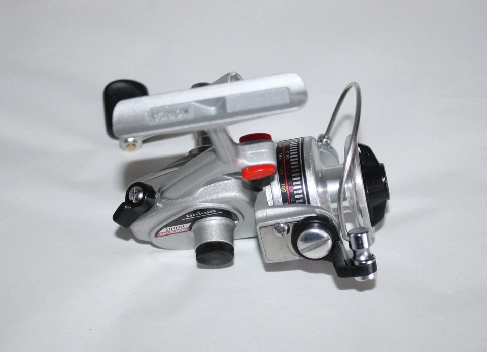 Carrete DAIWA 1000c Ultra Lite reconstruido y actualizado profesionalmente Corea Foto 3 de 4