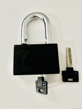 Mul-T-Lock MTL600 C13 Vorh&auml;ngeschloss fester B&uuml;gel mit 2 Schl&uuml;sseln
