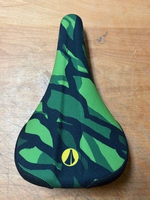 SDG Bel-Air V3 Terra Firma Saddle,Lux Rails, Robots, Green