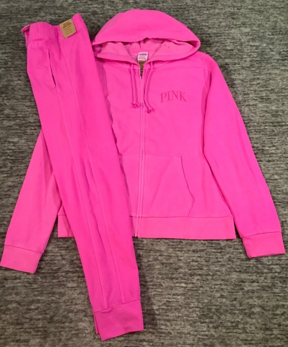 【新品 タグ付き】ヴィクトリアズシークレット PINK スポーツウエア(上下) Victoria's Secret Pink Full Zip Hoodie + Campus HW Joggers Set