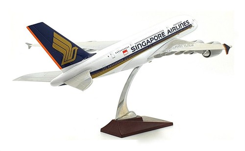 Unbranded 19" Wingspan AF10 - Airbus A380 Aircraft - Singapore Airlines - Picture 2 of 5