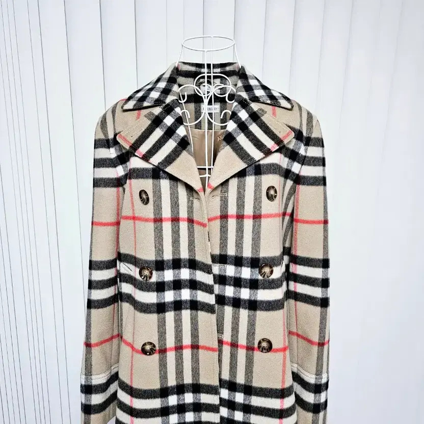 Burberry Kids Girls Coat, Size 14A, New & Unused thumbnail 5