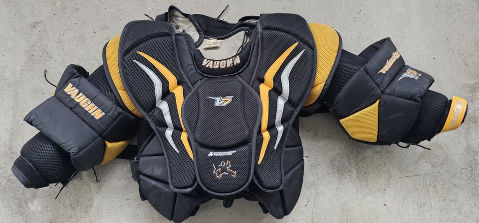 Protector de pecho y brazo Vaughn Velocity V7 XF portero intermedio grande negro Foto 2 de 4