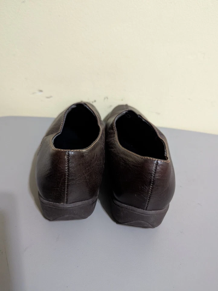 Mocasines sin cordones Munro American para mujer talla 9,5. (Con inserciones de gel para buenos pies) Foto 4 de 4