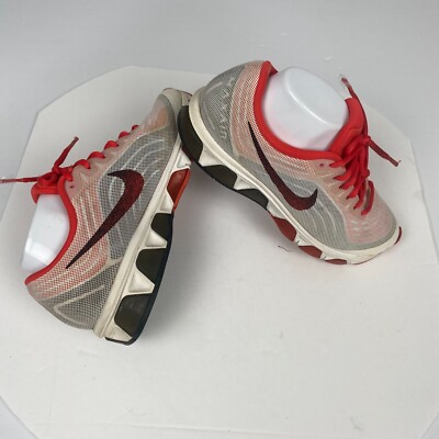 Nike Women's Tailwind 6 Size 9.5  631038- 106 Waffle Skin Bottom 2013 Comfort