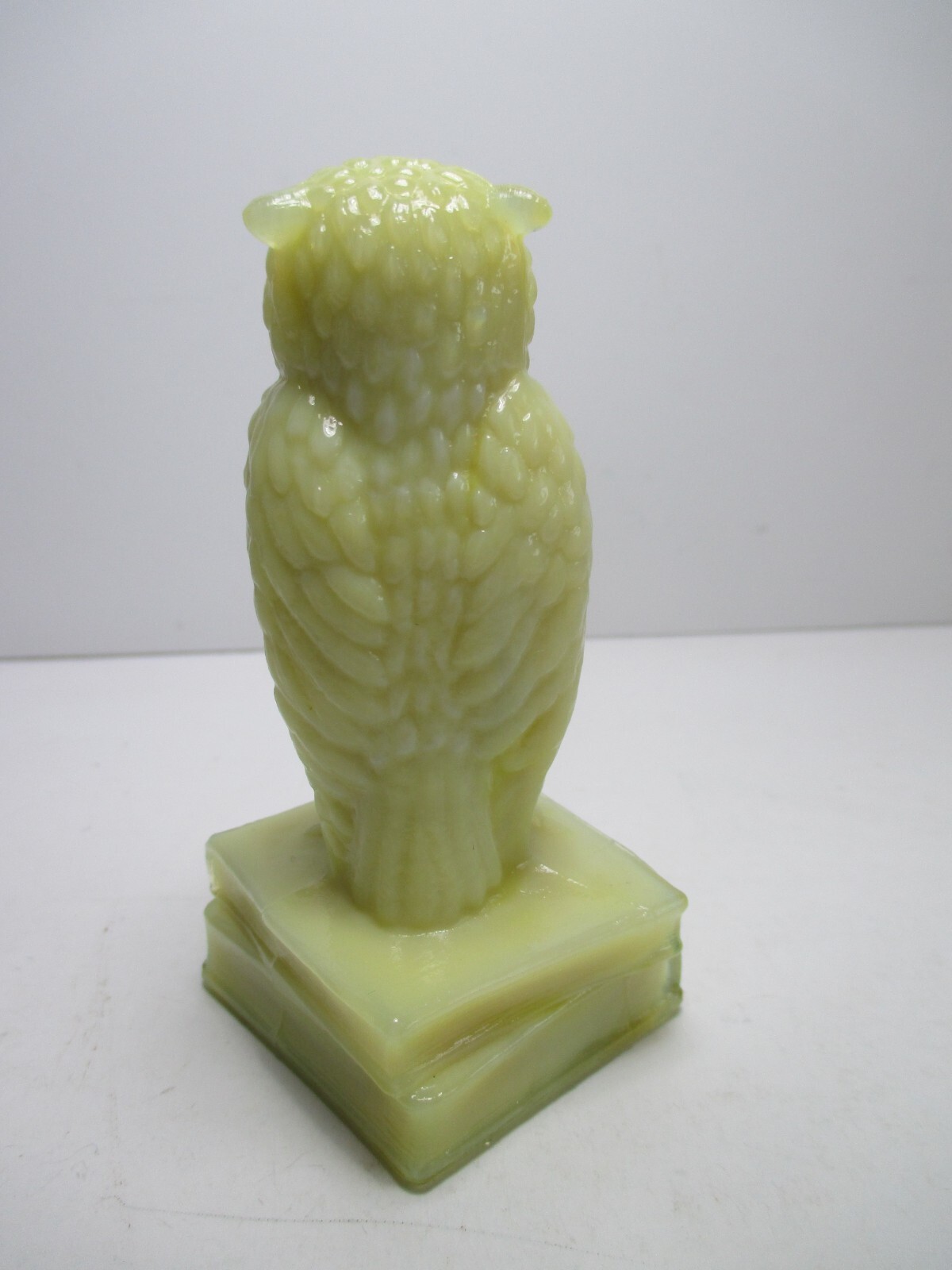 Vtg Degenhart Glass Custard Owl On Books Figurine Paperweight 3.5" Glows Orange