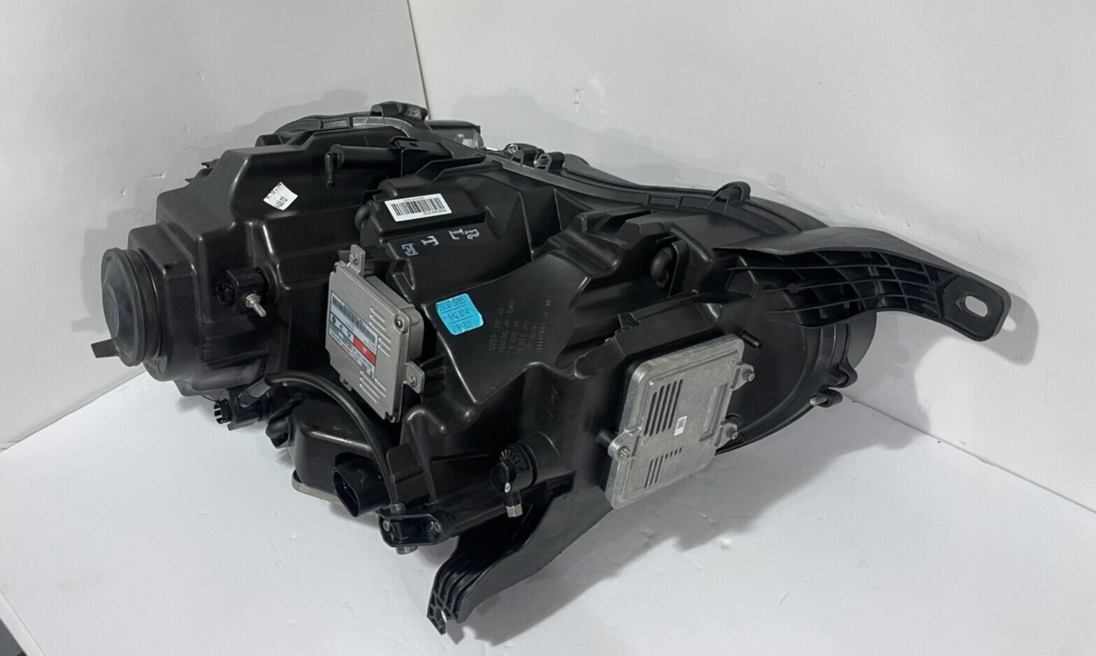 2014 - 2018 BENTLEY FLYING SPUR RIGHT XENON HEADLIGHT COMPLETE 4W1.941.016.E OEM