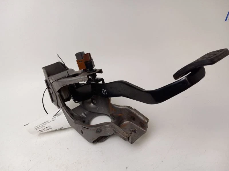 Pedal de freno Nissan Murano 2011 Foto 4 de 4