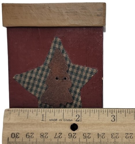 The Hearthside Collection Vintage Small Christmas Box with a Tree in a Star - Picture 12 of 13
