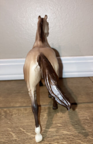 Breyer Molding Co Horse Figure Collectible Mare 5” Tall By 9” Long Approximately - Picture 3 of 9