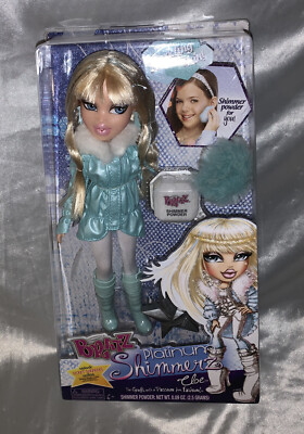 Bratz Doll Cloe Platinum Shimmer Doll Winter Coat And Shimmer Powder *RARE*