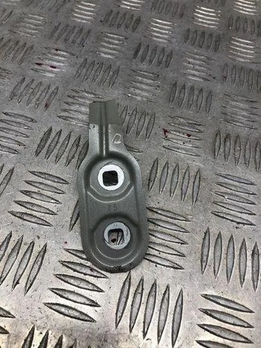 BMW 5 F10 Kotflügelhalter vorne links 2.00 Diesel 135kw 2011 22989777