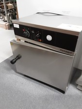 Trockenschrank/ Wärmeschrank/Brutschrannk Firma Memmert UM 200