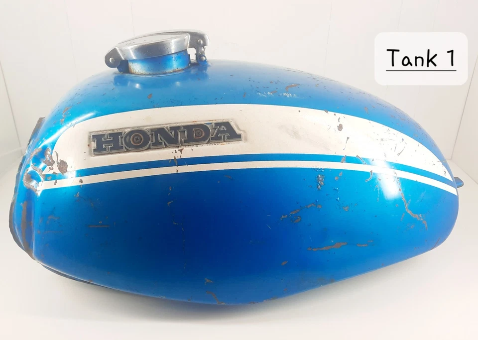 Dos tanques de combustible Honda SL350 1971 vintage incluye tapas y emblemas Honda Foto 2 de 4