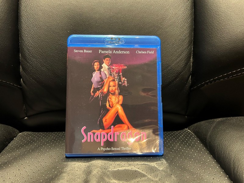 Snapdragon Blu-Ray MINT Sexy 90s Thriller Pamela Anderson Bauer MVD Visual!