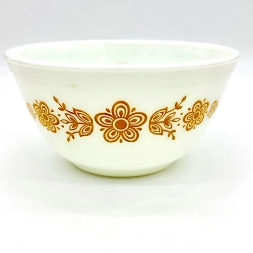 Vintage Pyrex Gold Butterfly Bowl Mixing 402 1½ Quart Milk-Glass Corn Flower