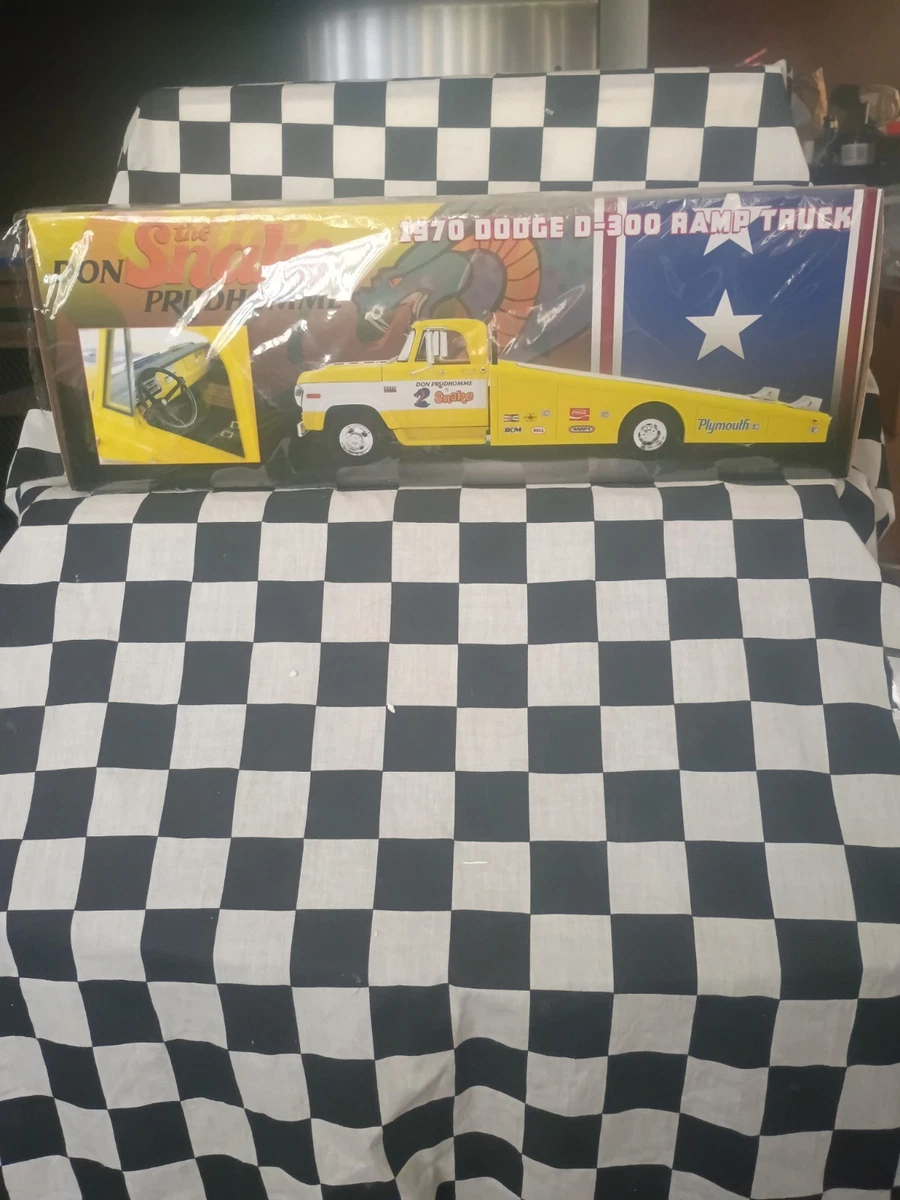 Dodge 1:18 Scale Diecast Trucks for sale | eBay