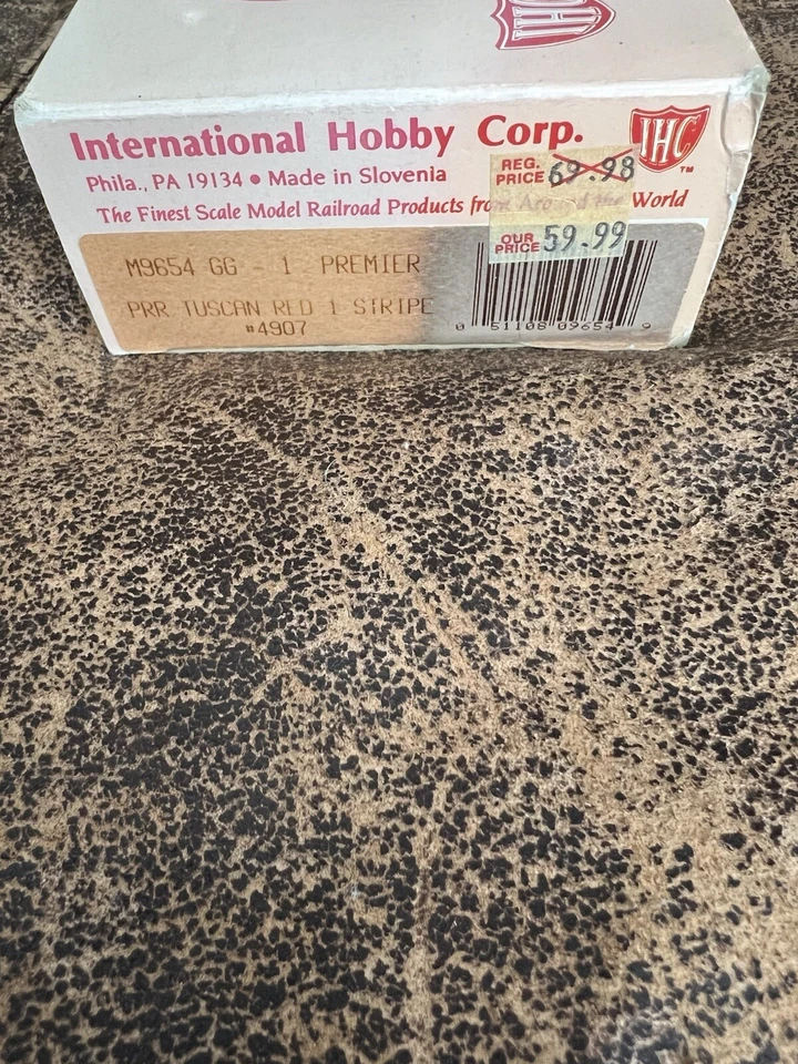 HO Scale IHC Premier GG-1 Tuscan Red Pennsylvania 4907 Single Stripe Dual Drive - Image 3 of 4