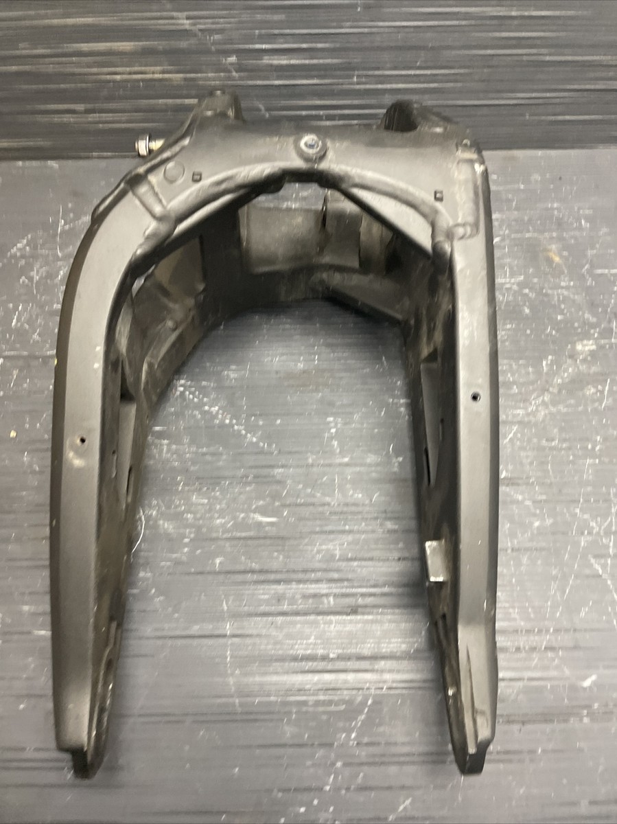2018 Kawasaki Ninja ZX10R rear swing arm, swingarm OEM 2018 Kawasaki Ninja ZX10R rear swing arm, swingarm OEM