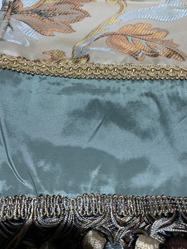 Tapestry Style Valance With Bead / Fringe Floral Design 80 X 18” RN 111920 - Picture 10 of 13