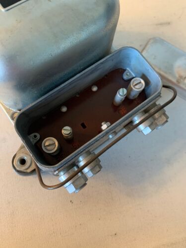 NOS Bosch 6 Volt Voltage Regulator Radio Suppression MERCEDES-BENZ RS/UAM200/6A1 - Picture 7 of 7