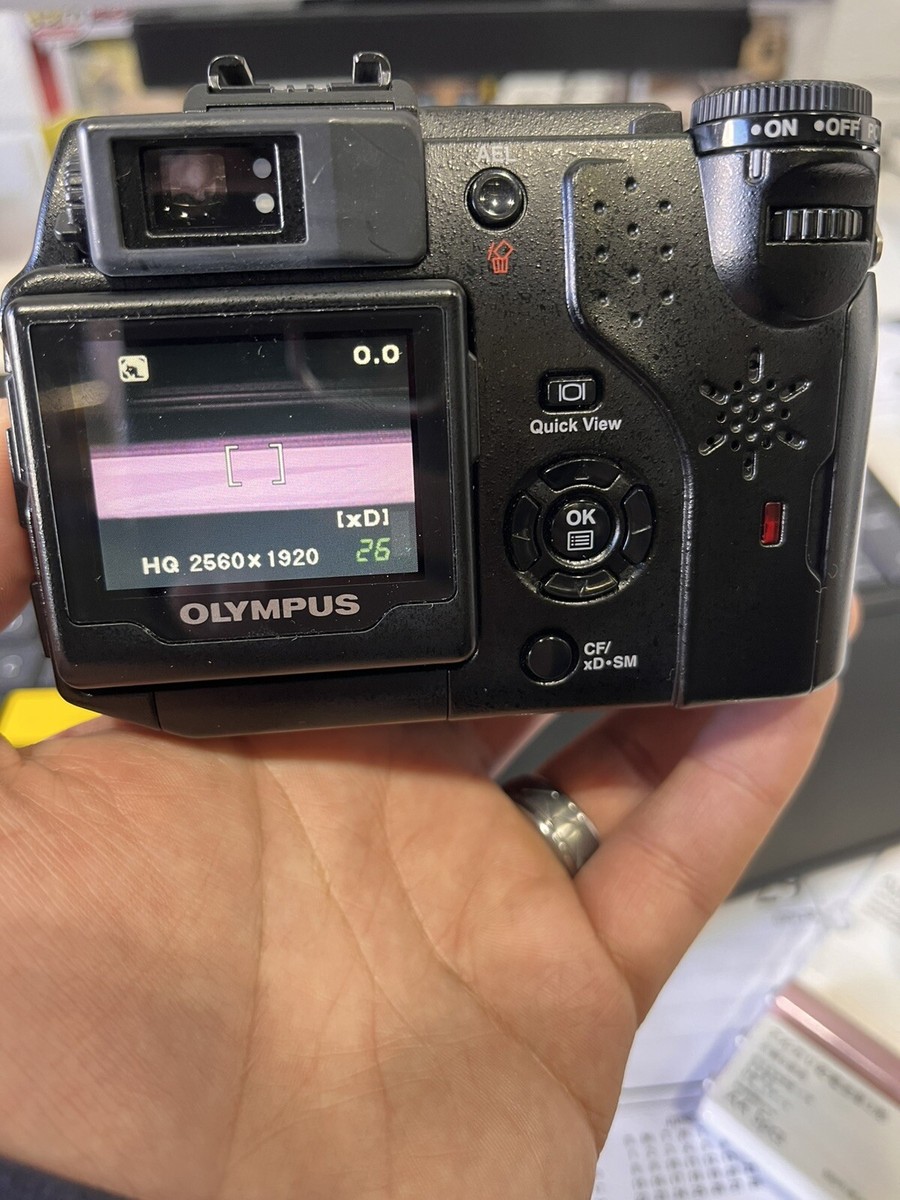 Olympus CAMEDIA C-5050 Zoom 5.0MP Digital Camera - Black for
