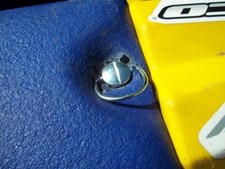 Bullone perno sedile Husqvarna TC SM SMR WRE TR 250 350 400 450 510 570 610 Motocross