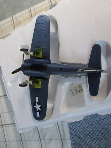 98025 F4U Corsair Armour Collection (Italy) Not Franklin Mint - Picture 8 of 8
