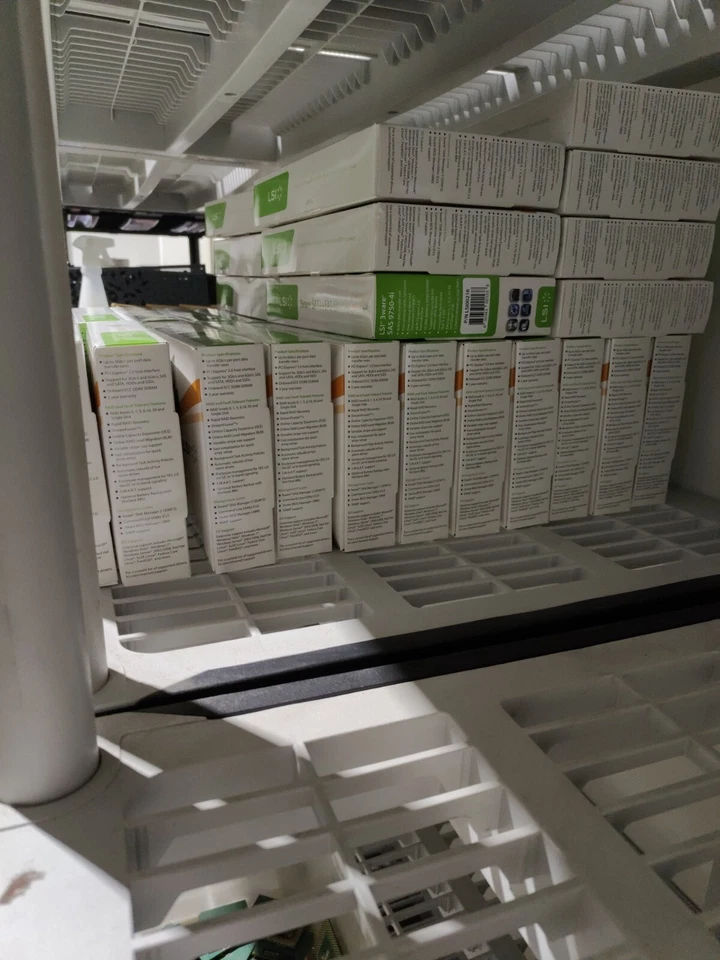 LSI 3WARE SAS 9750-4I PCIE 6GB/S SATA+SAS RAID CONTROLLER LSI00216 - NEW SEALED - Image 3 of 4