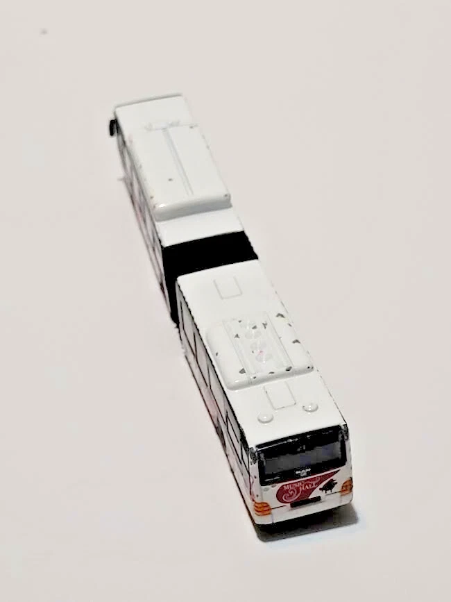 Majorette Man City Lion's Accordian City Bus Music Hall 1/110 Scale - Image 3 of 4