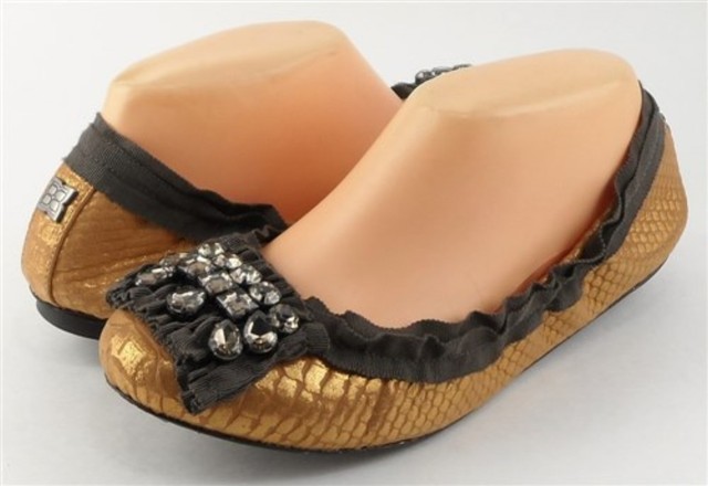 bcbg ballet flats