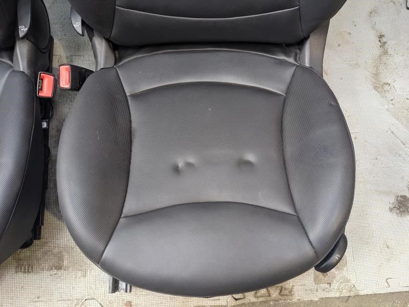 未使用カミーユフォルネコードバンコインケース馬革