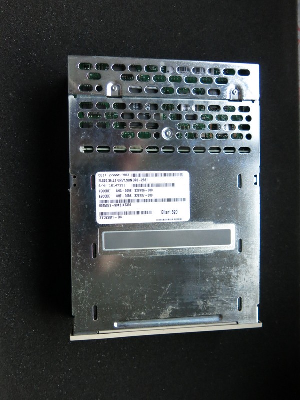 SUN 370-2881-02, Light Grey DX eliant 820 7/14gb 8mm TAPE Drive
