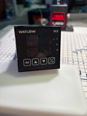Watlow 93-BB1CD000BT070338 Temperature Controller