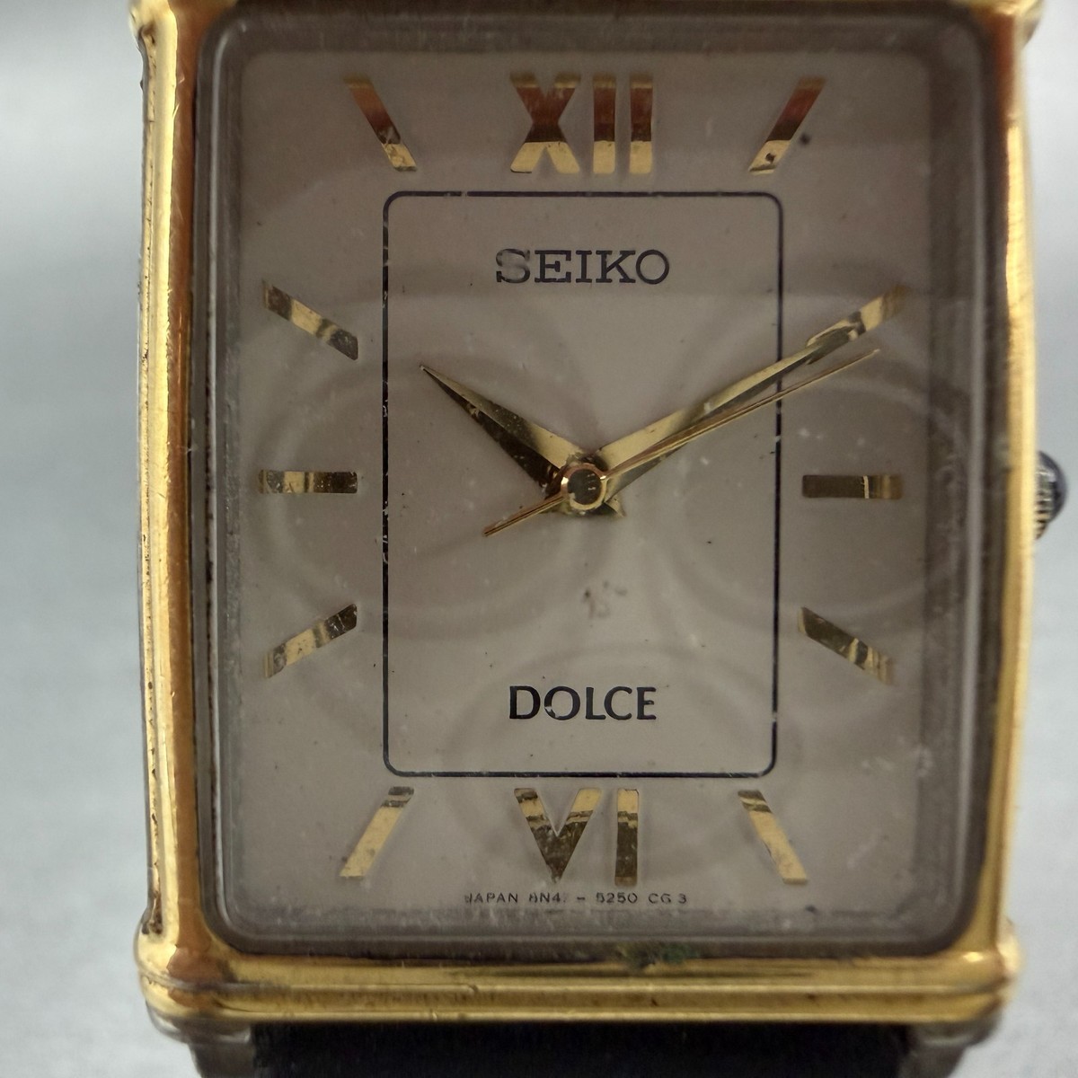 Seiko Dolce Tank Watch Men 25mm White Dial Gold Tone 8N41-5190 New