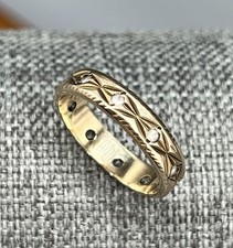 Superb Engraved 9ct Yellow Gold Cubic Zircon Wedding Band Ring, Size: J