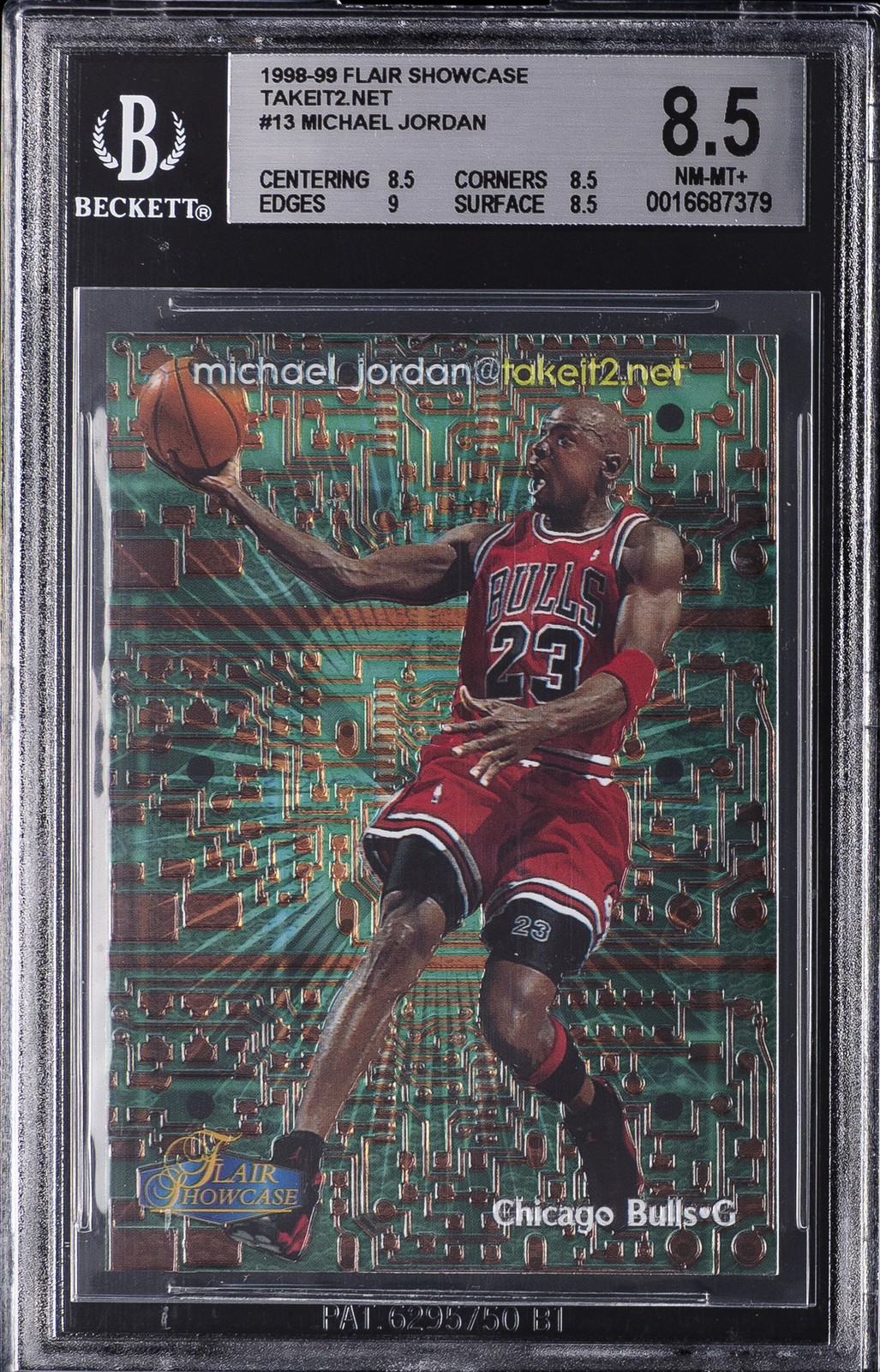 1998-99 FLAIR SHOWCASE TAKEIT2.NET #13 MICHAEL JORDAN BGS 8.5