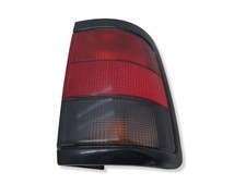 Feu arrière Peugeot 806