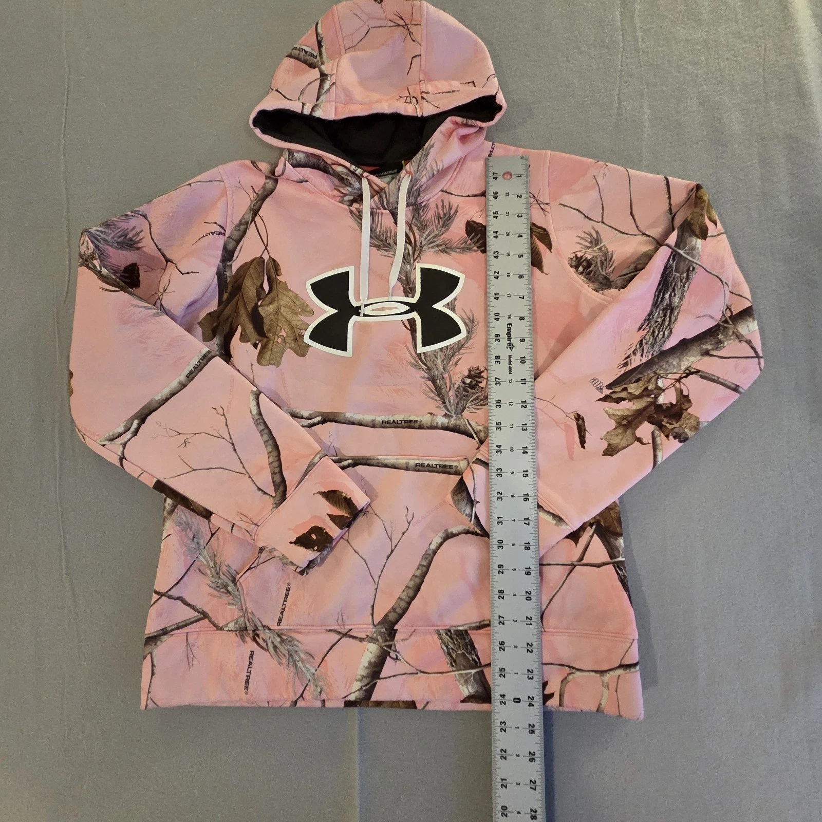 Under Armour Hoodie Womens Medium Pink Realtree Camo Hunting Hiking Outdoor