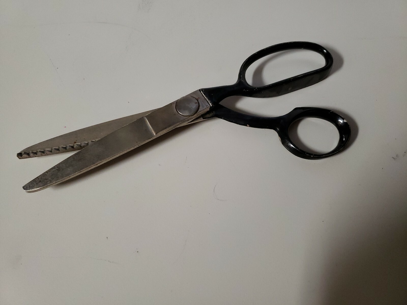 Vintage Wiss 9" Pinking Shears Scissors Newark, NJ USA Pat 1959190