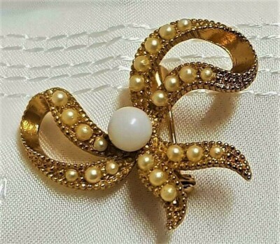 Broche Vintage Fleur Perles En Verre Métal Doré Texturé - Bijou Ancien D3