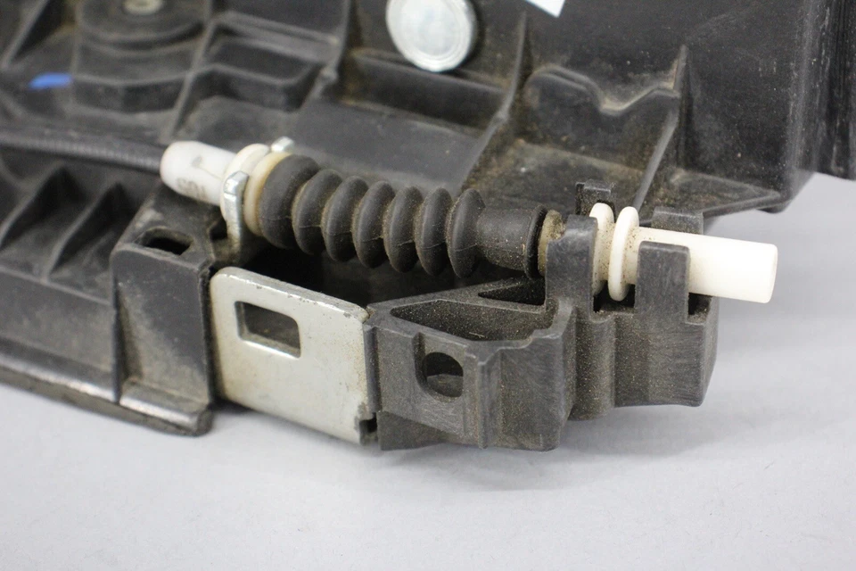 ✅ 04-07 BMW E60 525i 545i привод замка правой передней двери пассажира 7167068 OEM - Изображение 3 из 4