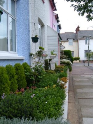 Foto 6x4 Garten Stadt Kanten Eine malerische Ansicht zeigt eine schön erhaltene l c2006