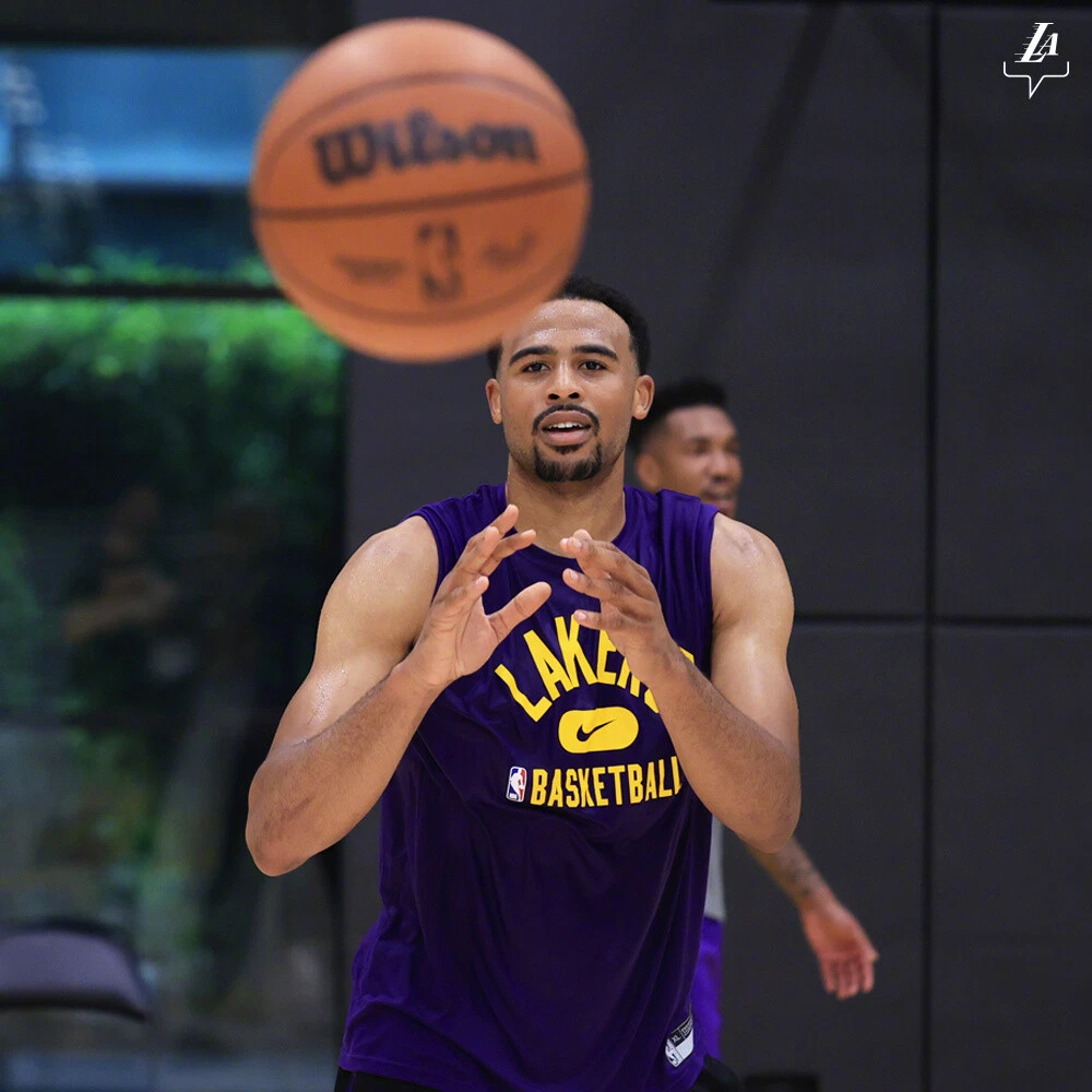 Nike lakers tank best sale top