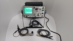 Sony Tektronix 335 Oscilloscope - Dual trace 35MHz small portable W/3 Probes