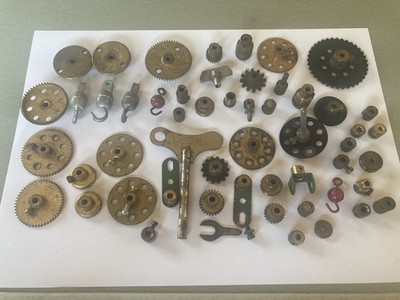 Meccano Restposten lose Ersatzteile. Inklusive 2 Primus Engineering Riemenscheiben