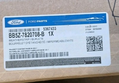 BB5Z7820708B NIB FORD OEM WEATHERSTRIP BODYSIDE 2011-2019 FORD EXPLORER, FRONT.