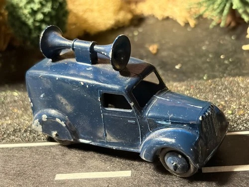 Vintage Dinky Toys 492 Loud Speaker Van Blue Hubs