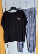 Woman  s 2 Piece Knit Pajamas